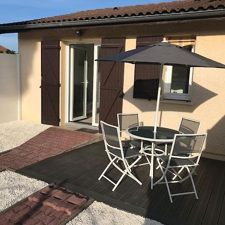Апартаменти « Chez Nath Et Chris » Сент-Андре-де-Кюбзак Екстер'єр фото