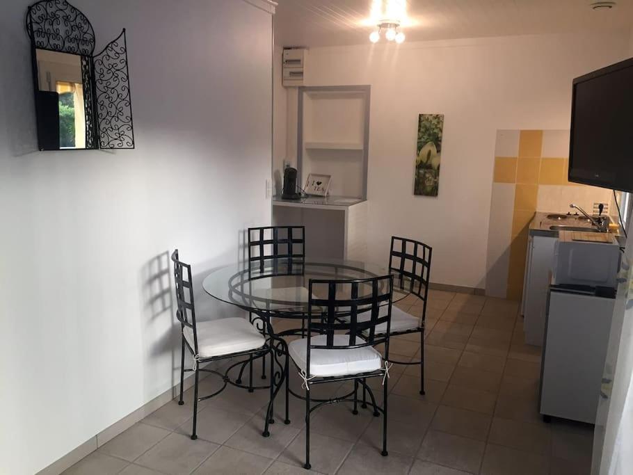 Апартаменти « Chez Nath Et Chris » Сент-Андре-де-Кюбзак Екстер'єр фото